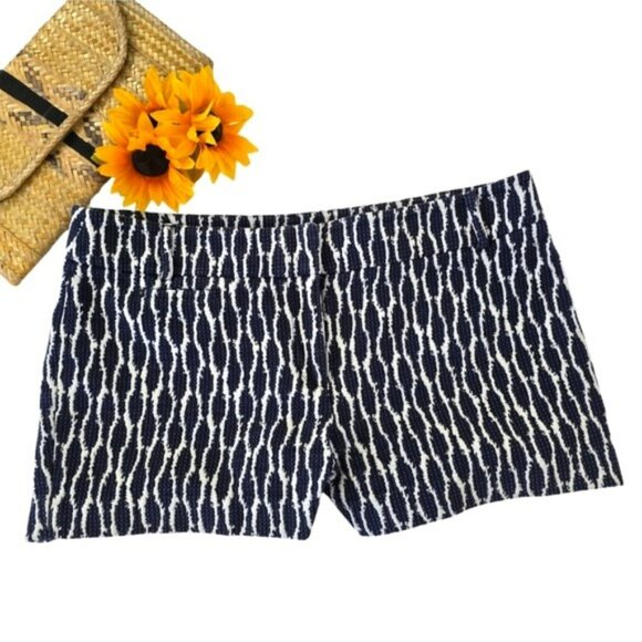 Ann Taylor Loft Women's Riviera Short Size 12 Navy Blue White Textured Vacation - Picture 12 of 12